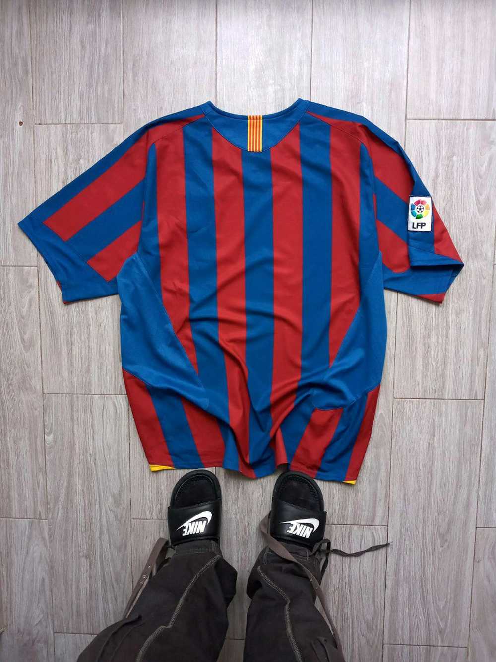 Nike × Soccer Jersey × Vintage Nike Barcelona 200… - image 9