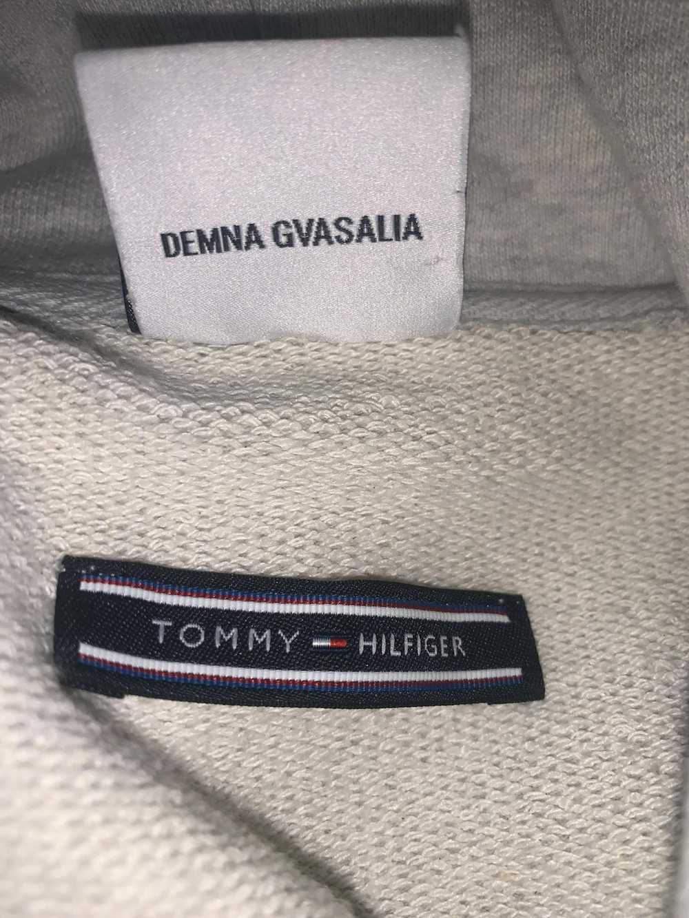 Tommy Hilfiger × Vetements Vetements x Tommy Hilf… - image 5