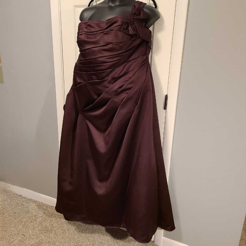 David's Bridal one strap gown- size 24, satin cho… - image 3