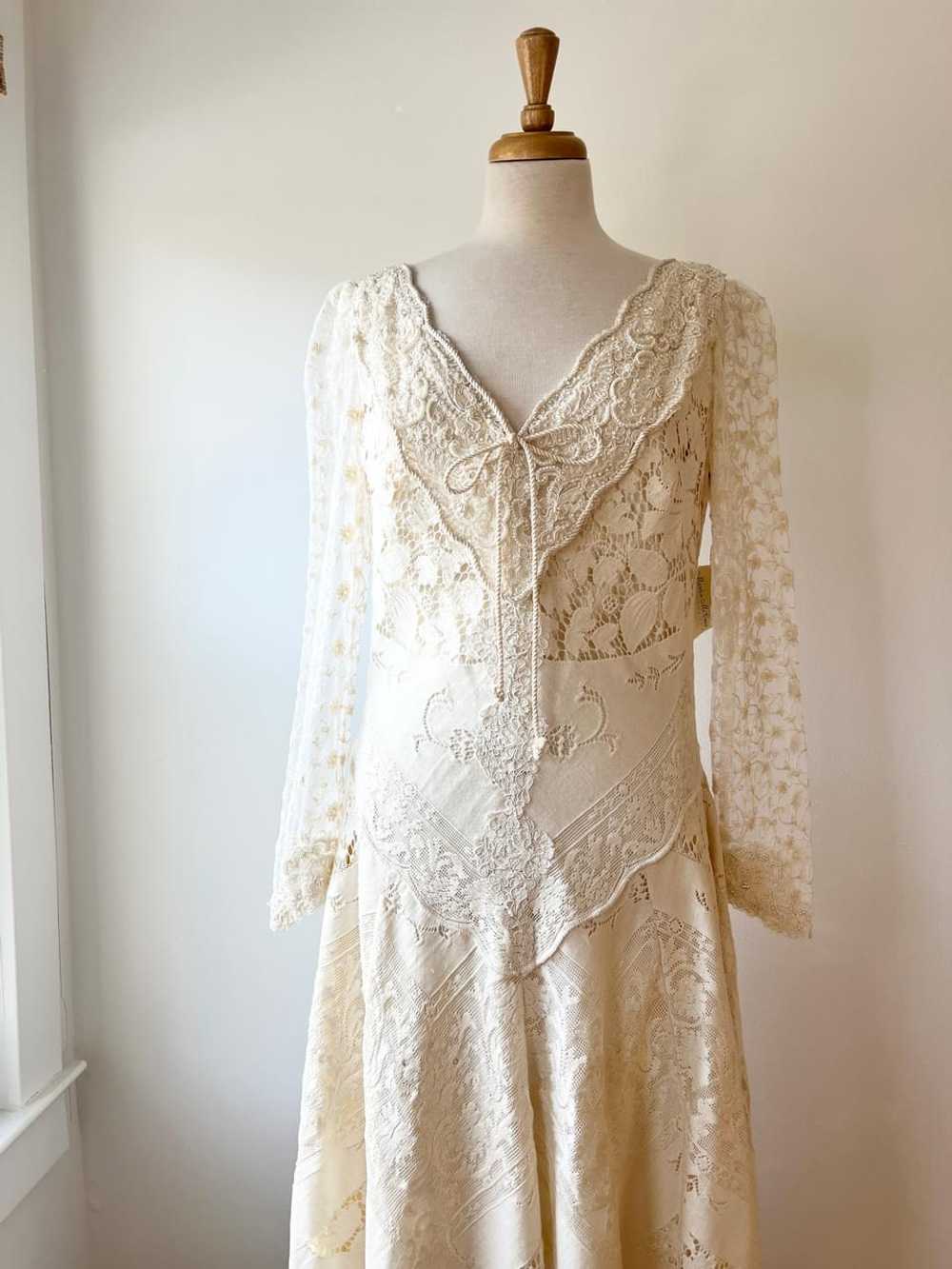 Martin McCrea Ivory lace boho wedding dress Med… - image 4