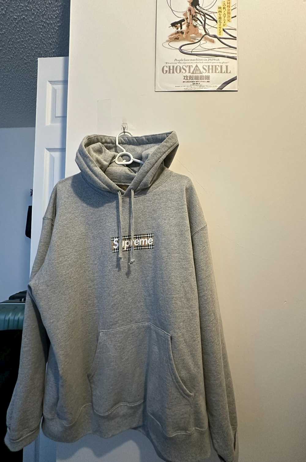 Burberry × Supreme Supreme X Burberry GREY HOODIE - image 11