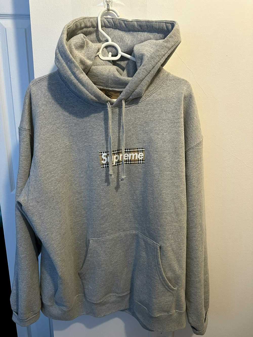 Burberry × Supreme Supreme X Burberry GREY HOODIE - image 12