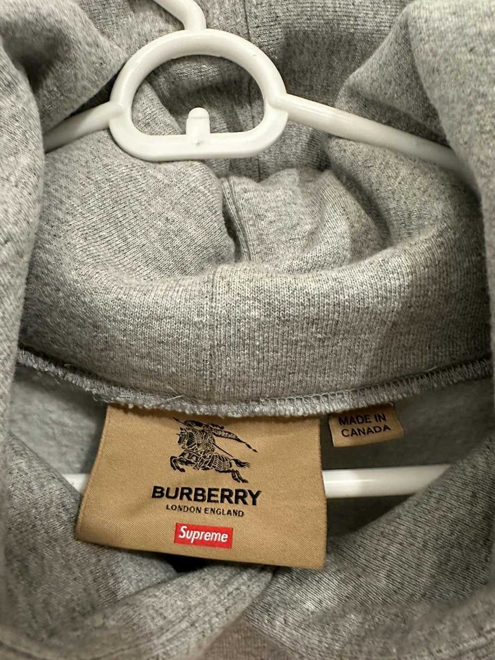 Burberry × Supreme Supreme X Burberry GREY HOODIE - image 2