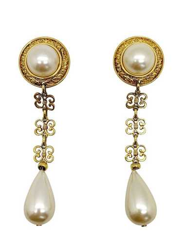 Jennifer Gibson Jewellery Vintage statement pearl 