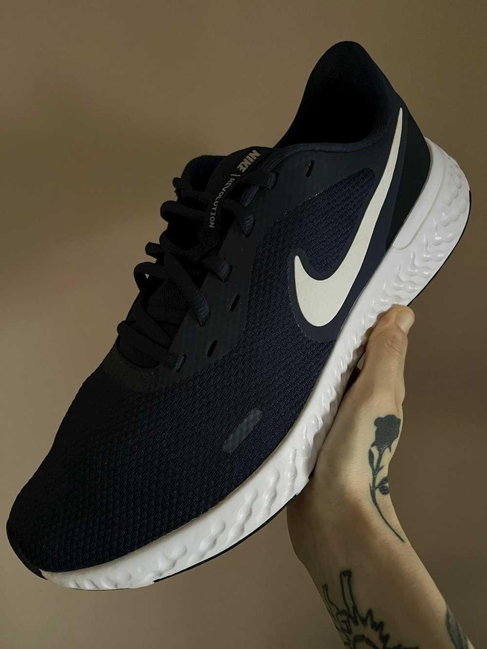 Nike × Streetwear × Vintage Nike Revolution 5 ‘Mi… - image 2