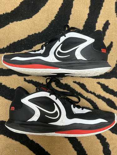 Nike Kyrie 5 Low Bred