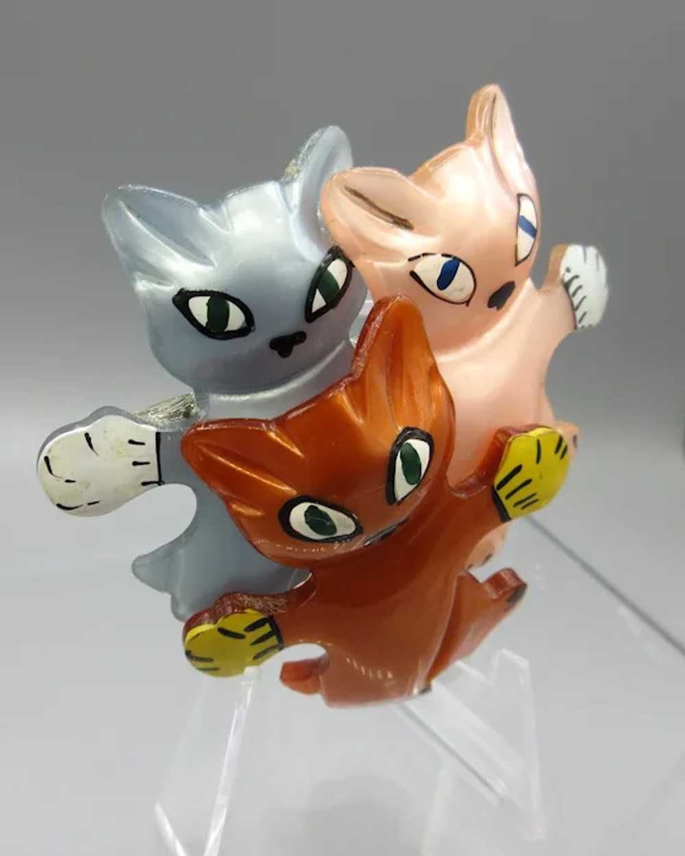 Figural Three Little Kittens Early Plastic Pin - image 2