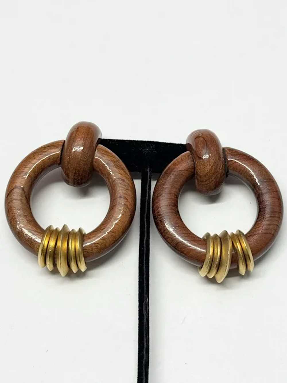 Vintage wood hoop clip on earrings - image 2