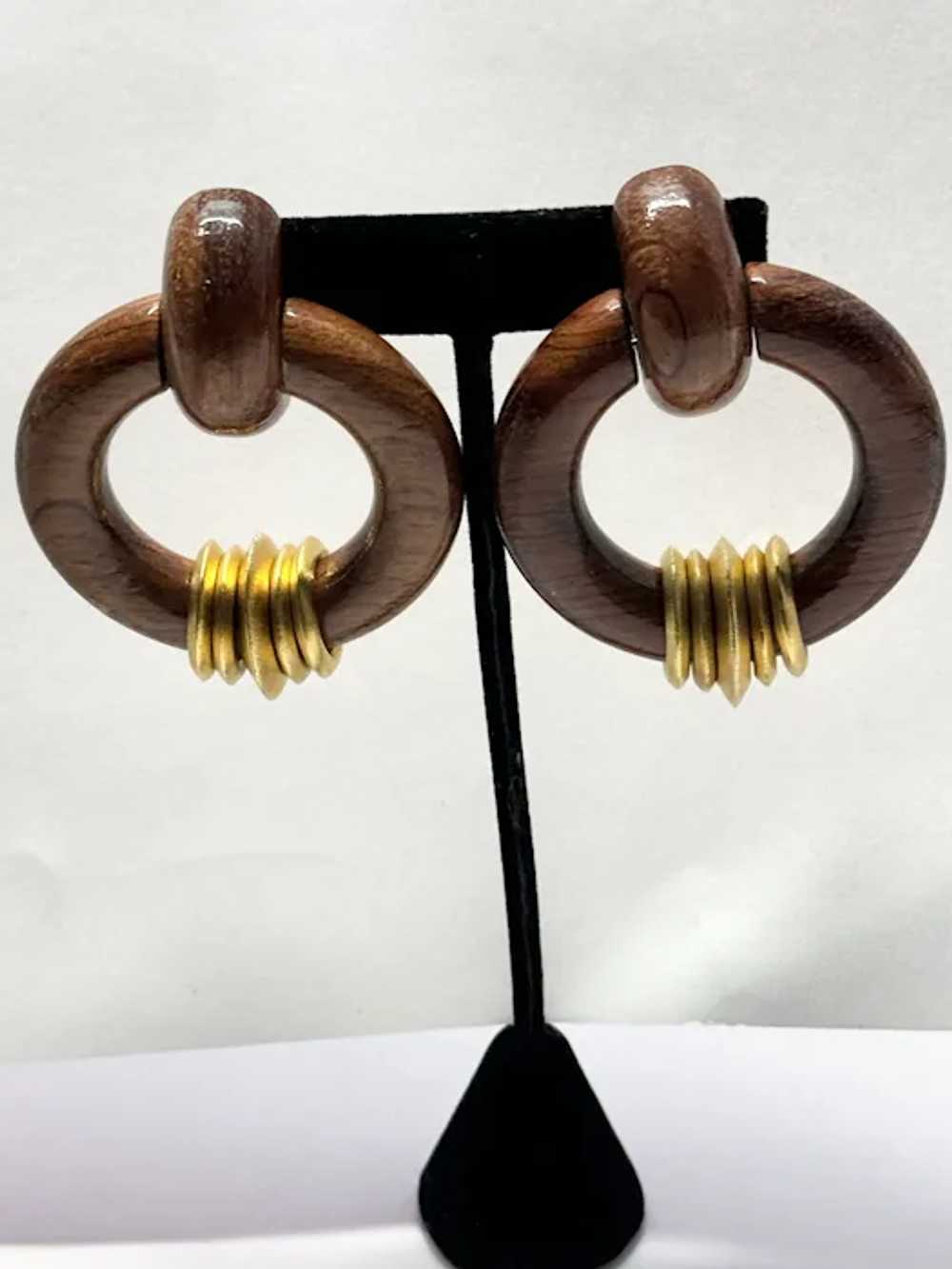 Vintage wood hoop clip on earrings - image 3