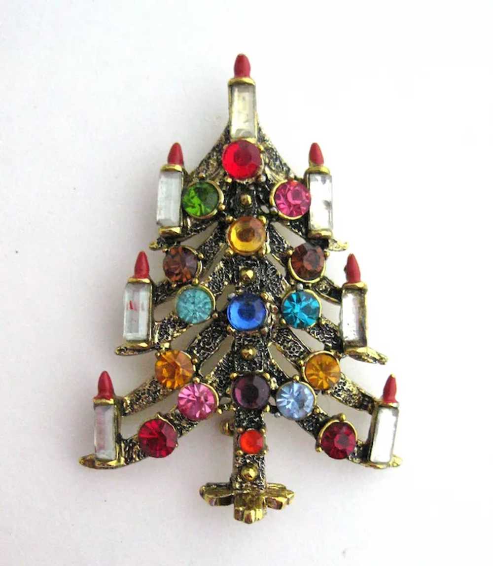 Hollycraft Signed Christmas Tree Pin With Candles - image 4