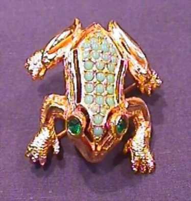 Exceptional DeNicola Frog Pin