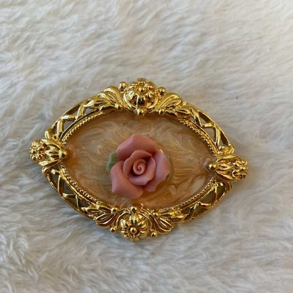 Brooch Pin with Raised Pink Rose Intricately Fram… - image 1