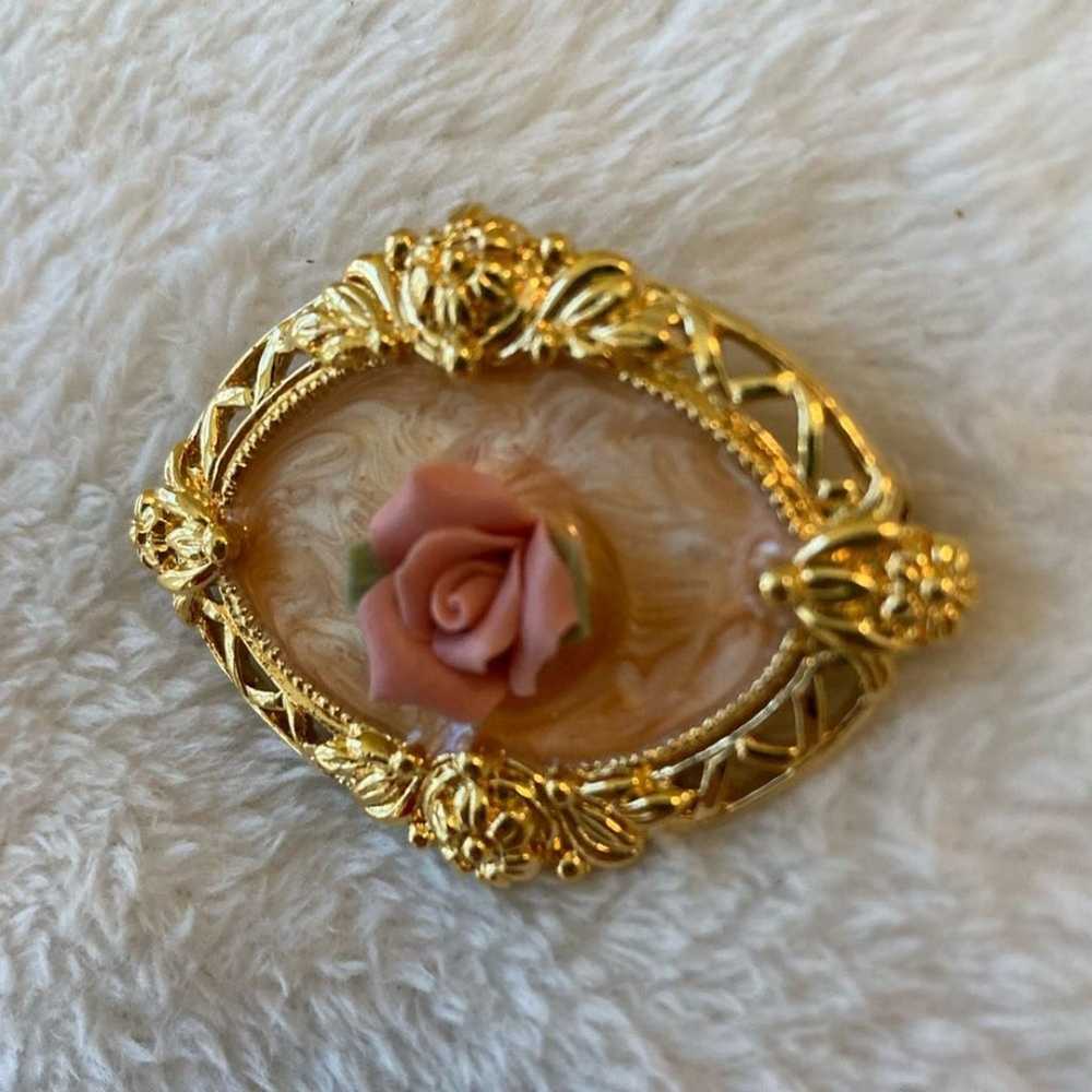 Brooch Pin with Raised Pink Rose Intricately Fram… - image 5