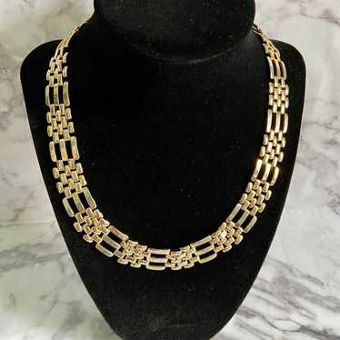 Vintage gold colored chain link necklace - image 1