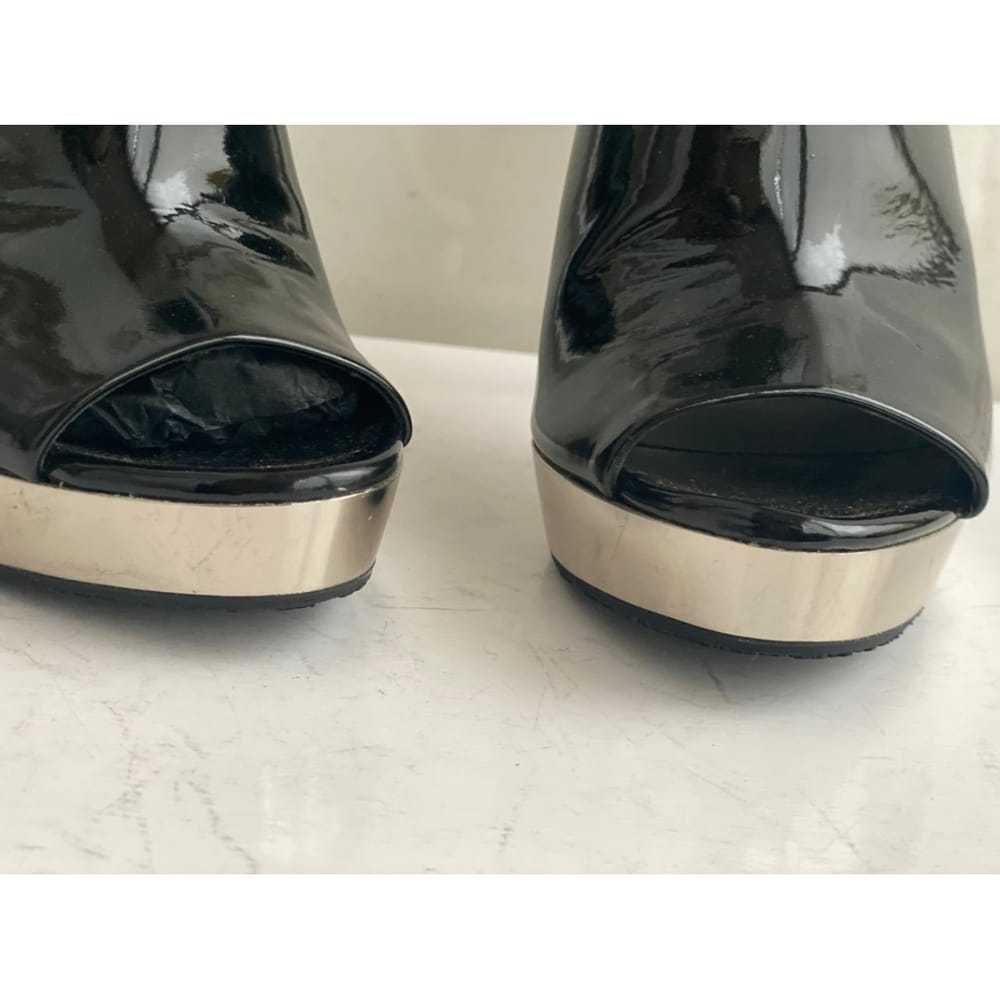 Gucci Patent leather mules & clogs - image 3