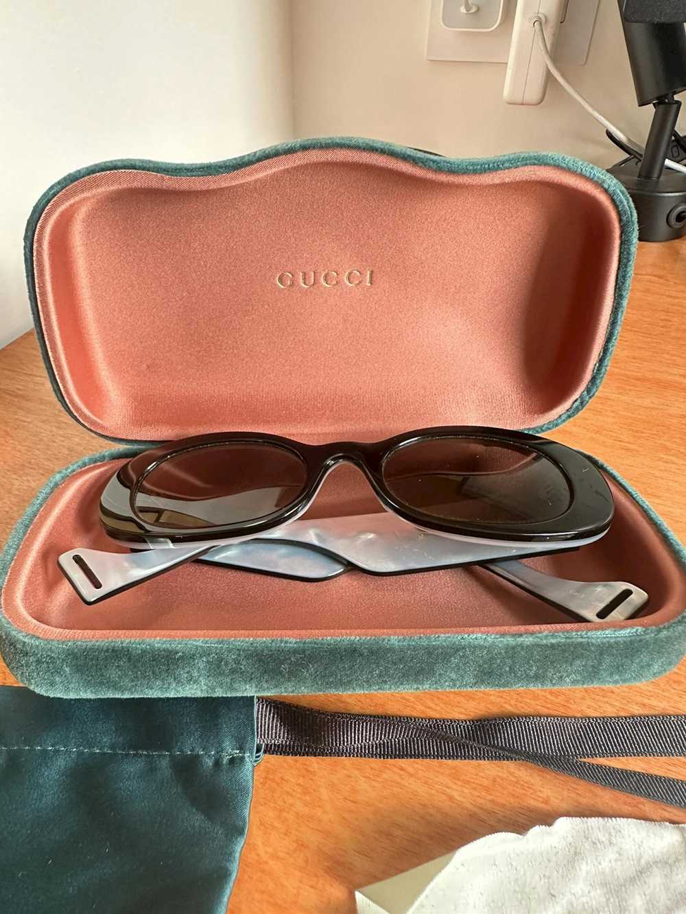 Gucci RARE Gucci Black Oval Sunglasses - image 3