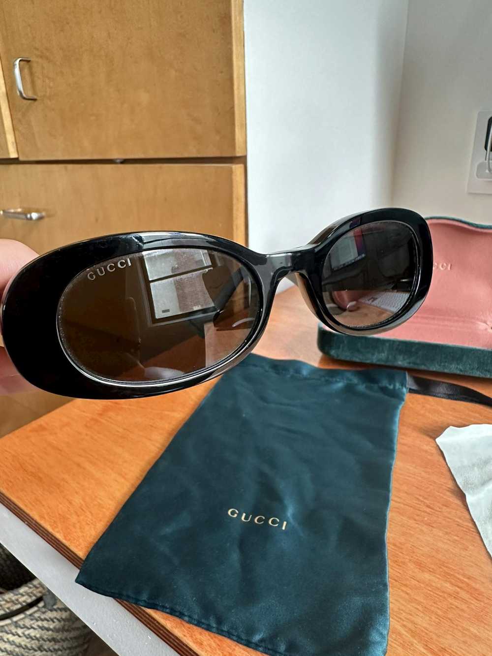 Gucci RARE Gucci Black Oval Sunglasses - image 7
