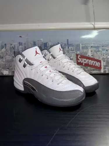 Jordan store 12 supreme