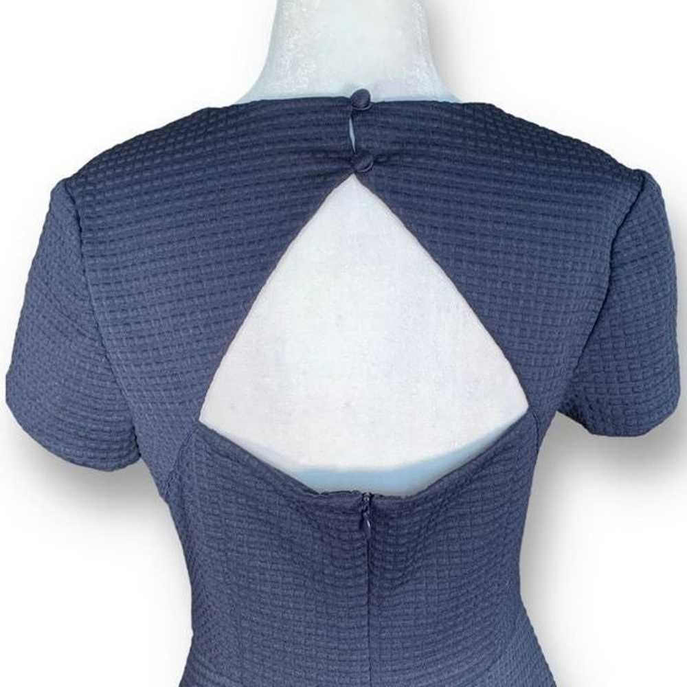 Eliza J Women's Short Sleeve Cutout Back Fit & Fl… - image 6