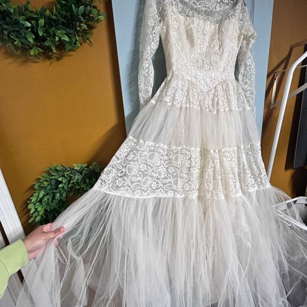 Vintage Tullle Lace Beautiful Romantic off the sh… - image 2