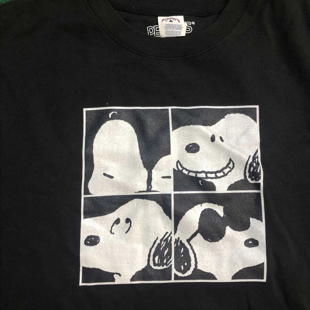 Peanuts snoopy long sleeve graphic tee - image 3