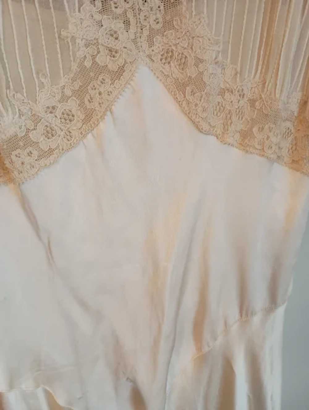 1930s or 40s Vintage Silk and Lace Nightgown Xs S… - image 6