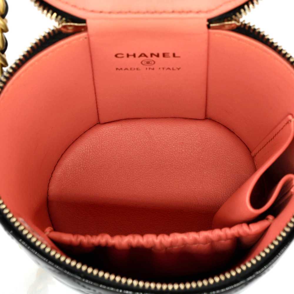 CHANEL Woven Chain Top Handle Vanity Bucket Bag Q… - image 5
