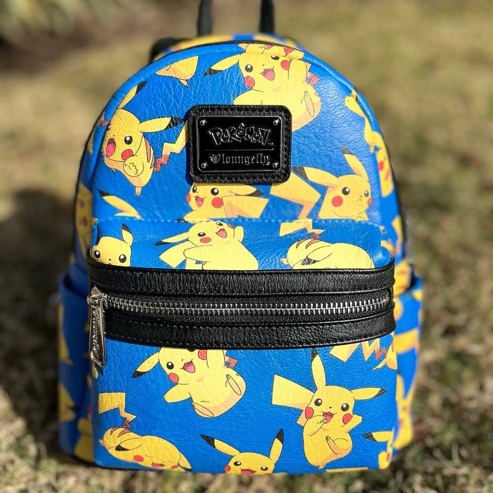 Pikachu back pack - image 1