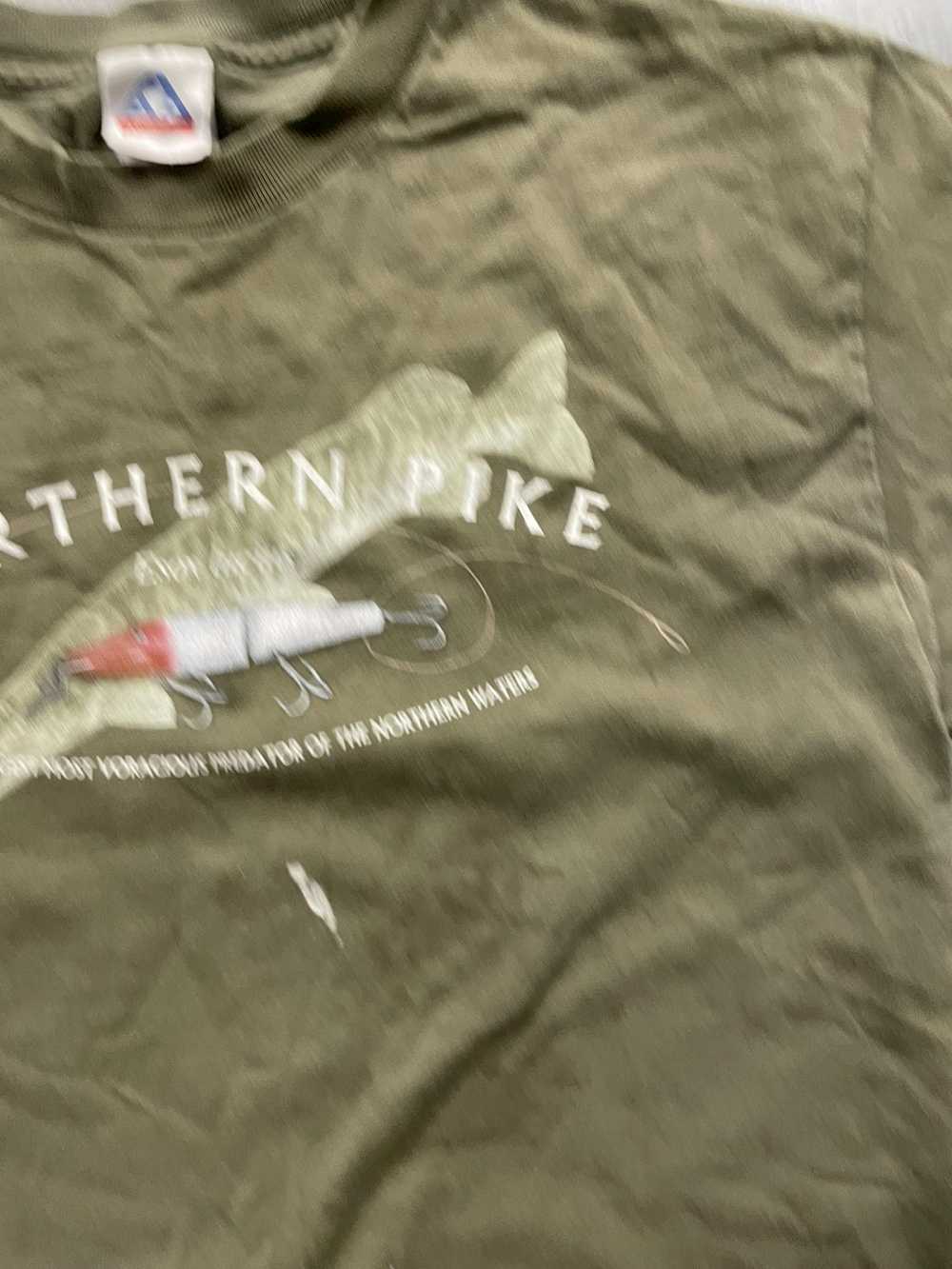 Vintage Vintage Y2K Northern Pike Fishing T Shirt - image 3