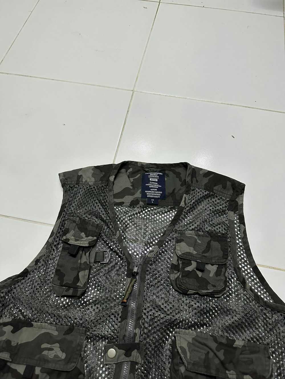 Japanese Brand Nepuca camo tactical fishing vest - image 4