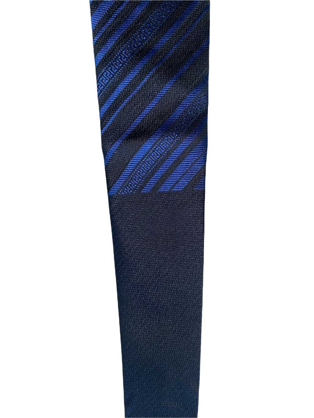 Versace VERSACE SILK GRECA AND MEDUSA TIE VINTAGE - image 10