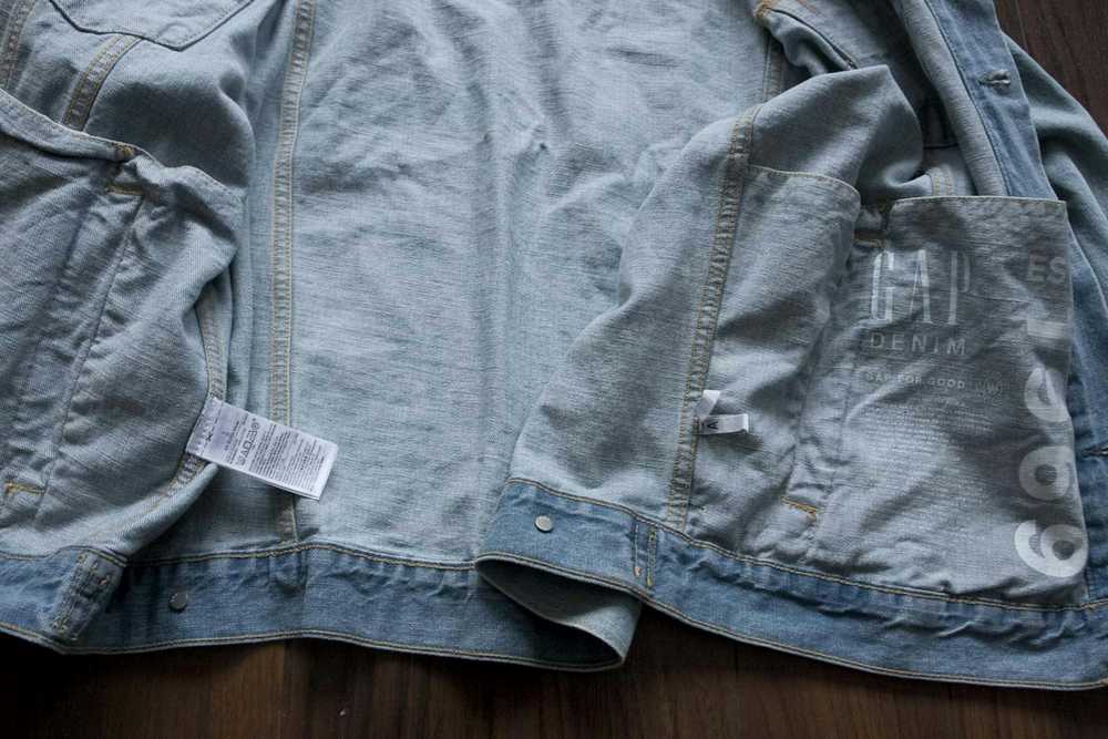 Gap × Streetwear Gap Denim Jacket Distressed Size… - image 3