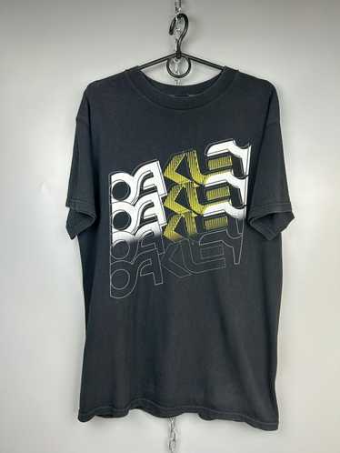 2000s Oakley Surfing T-Shirt, Large White - Gem