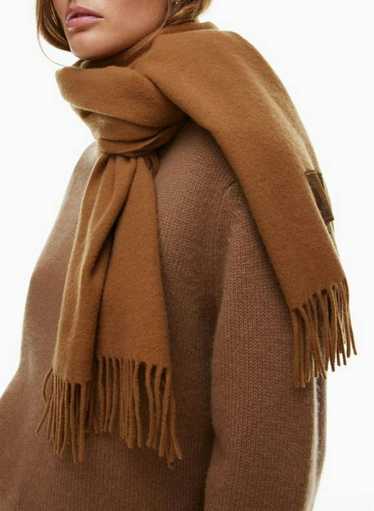 A.P.C. Beige wool scarf