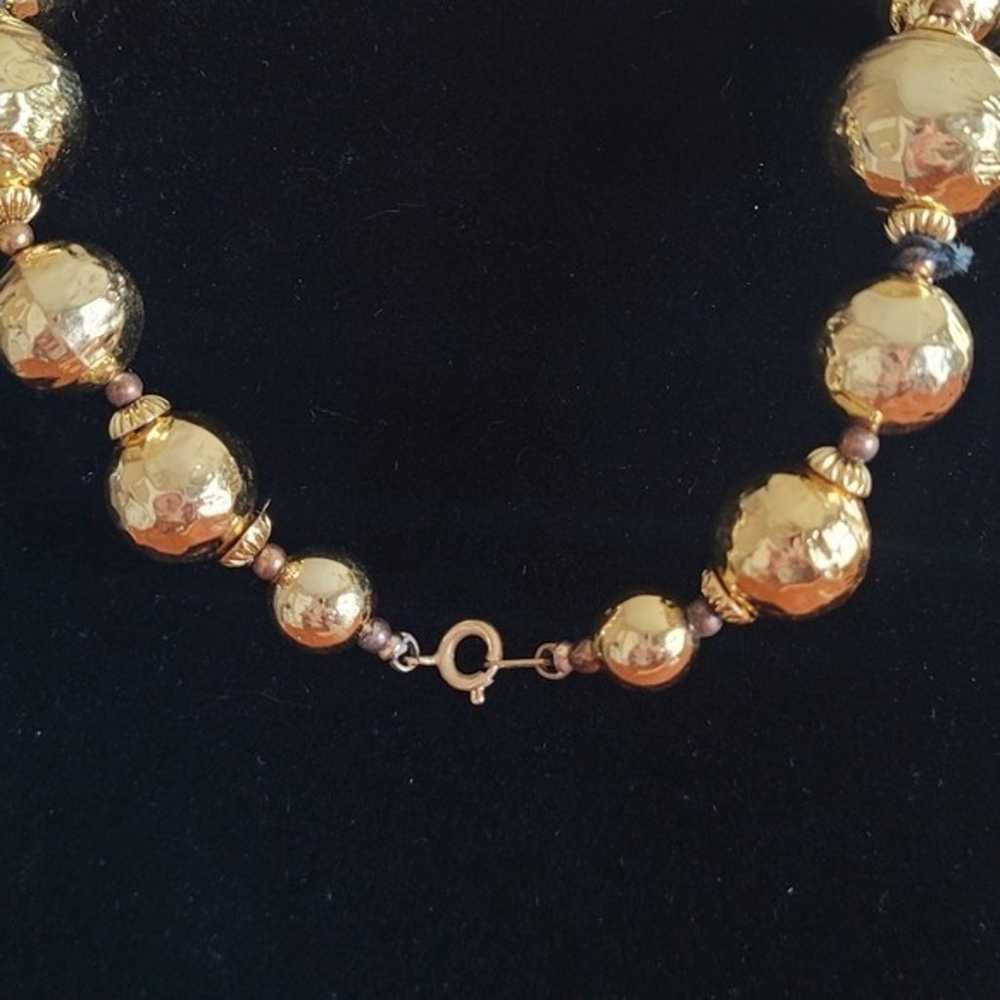 Vintage Gold Textured Bead Necklace - image 3