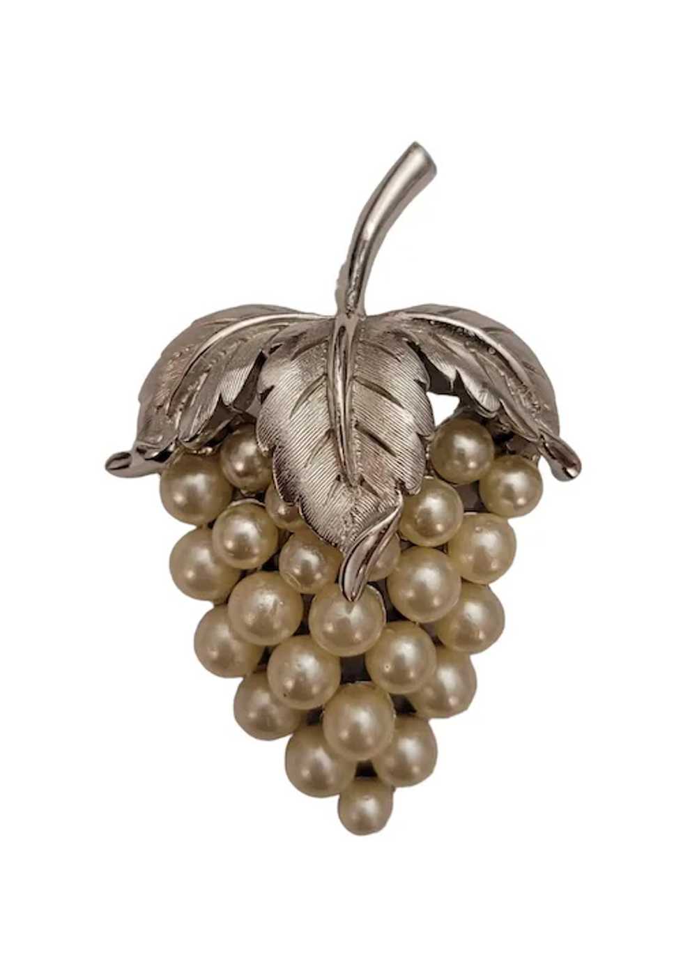 Trifari Crown Over T Silver Tone Faux Pearl Grape… - image 9