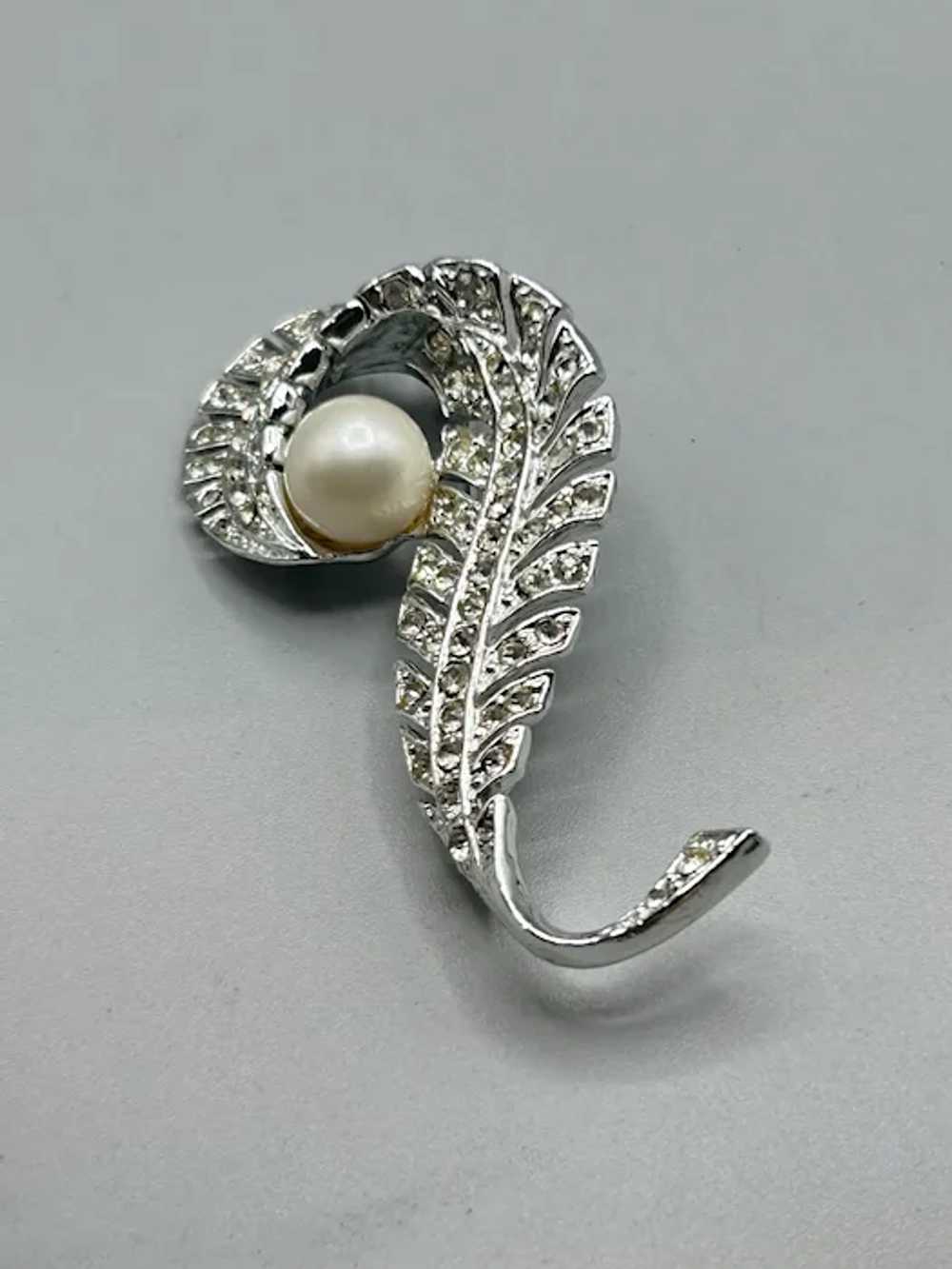 Vintage Feather with Pearl Pin Brooch Silver Tone… - image 4