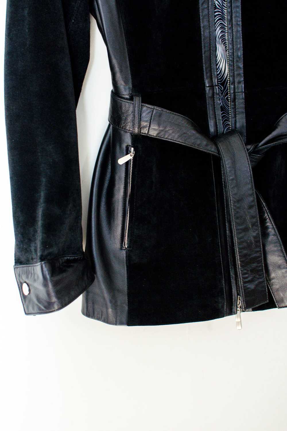 1990s Black Leather & Suede Belted Jacket / Small - image 7