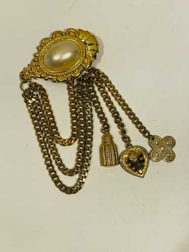 1990’s Gold Pearl Dangle Brooch