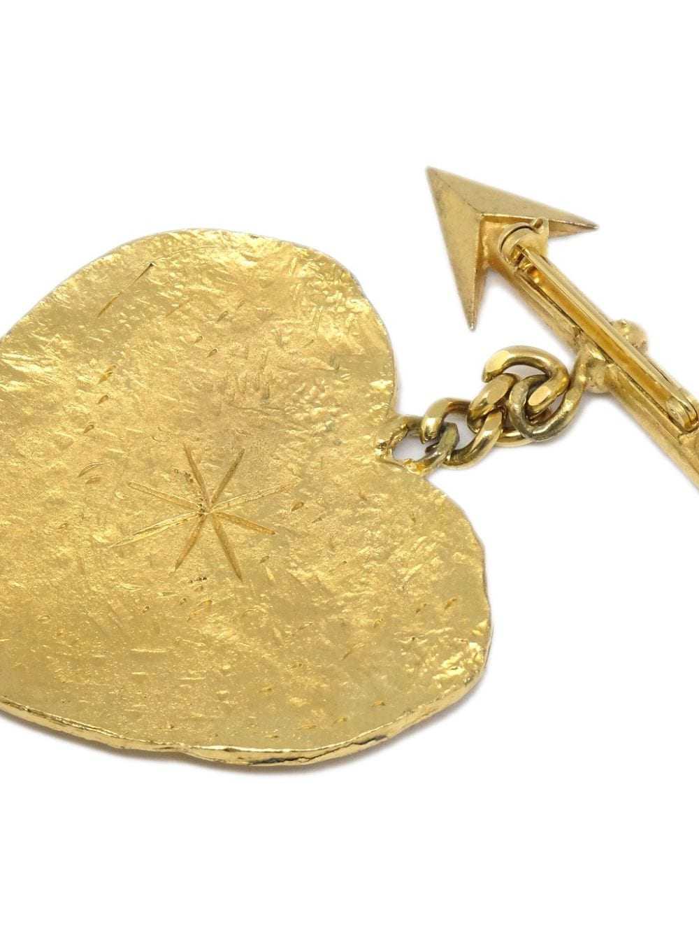 CHANEL Pre-Owned 1993 bow and arrow heart brooch … - image 3