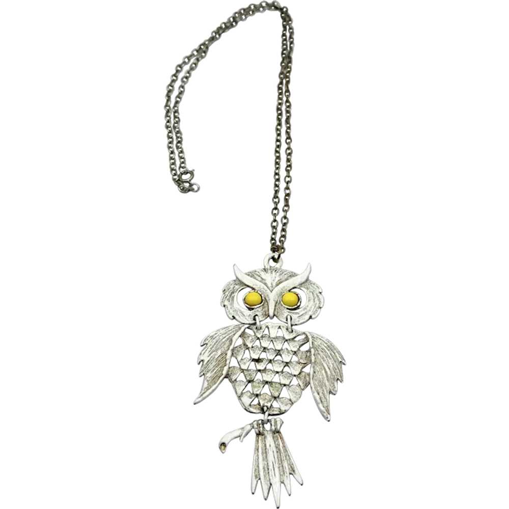 Vintage white enamel owl pendant necklace - image 1