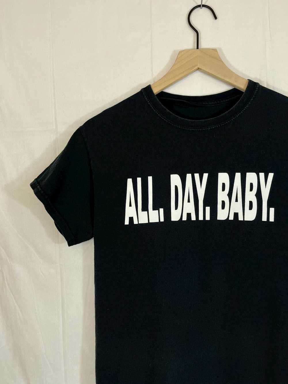 Vintage ALL DAY BABY Faded Distressed Black Y2K T… - image 3