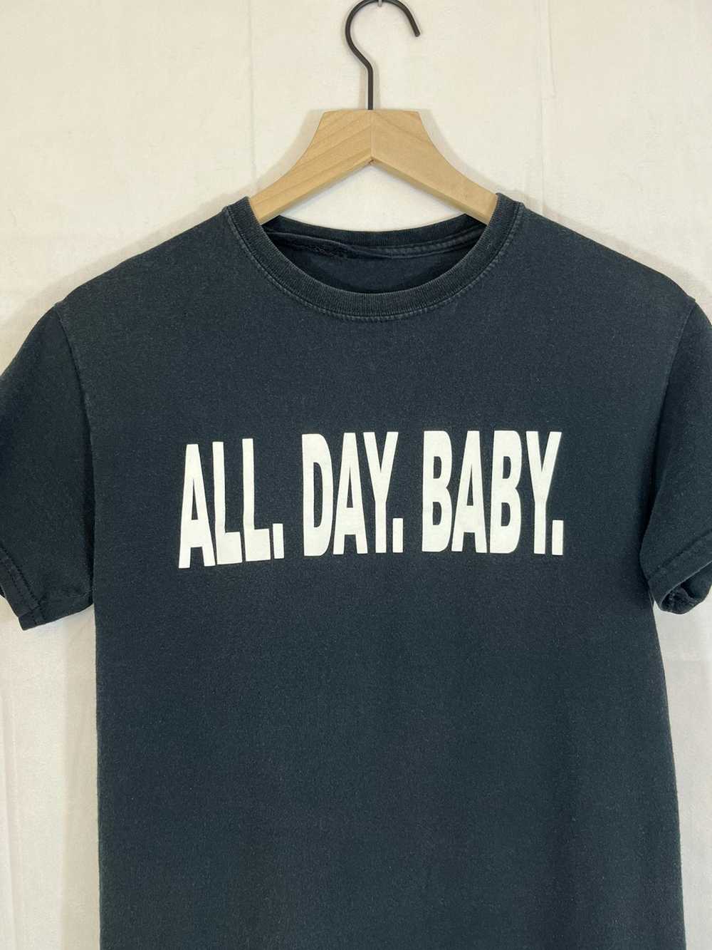 Vintage ALL DAY BABY Faded Distressed Black Y2K T… - image 4