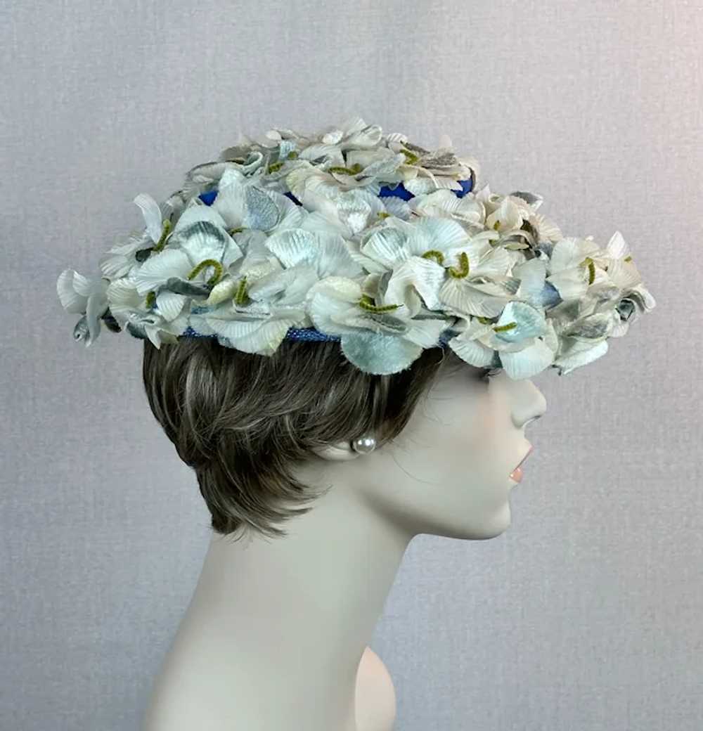 Vintage 1950s White Silk and Velvet Floral Platte… - image 9
