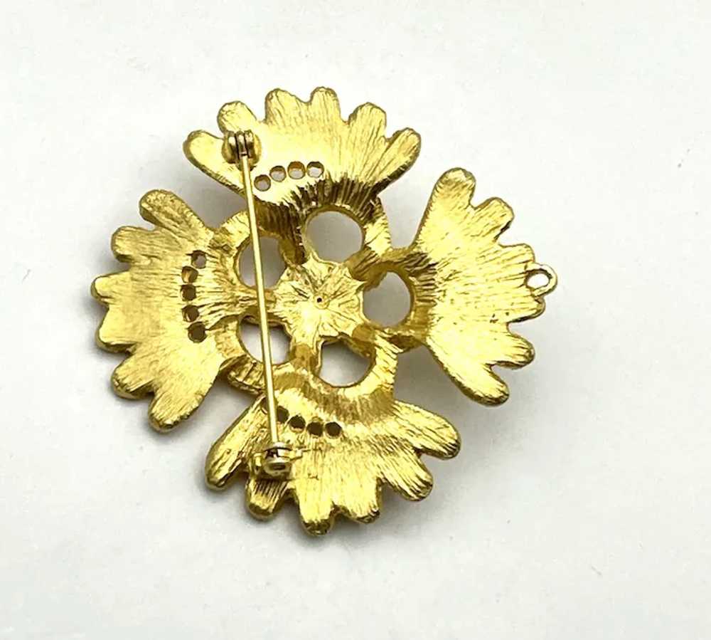 Etched Goldtone Flower Brooch with Pretty Black C… - image 11