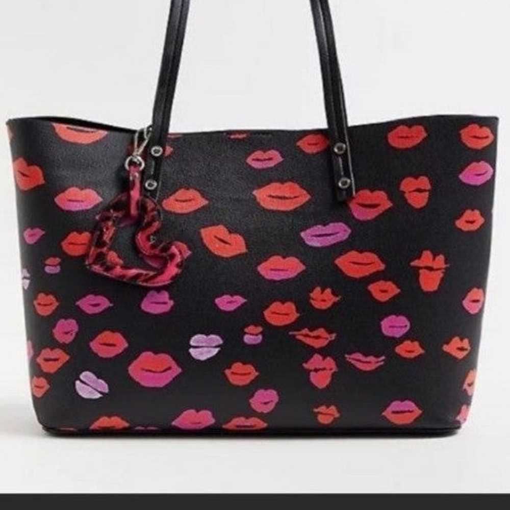 Betsey Johnson Black lips tote bag - image 2