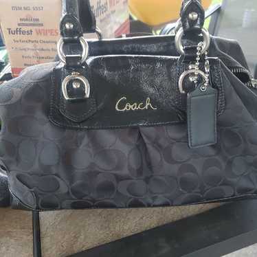 Branded Fashion Outlet | Original Handbags – SELLECTION