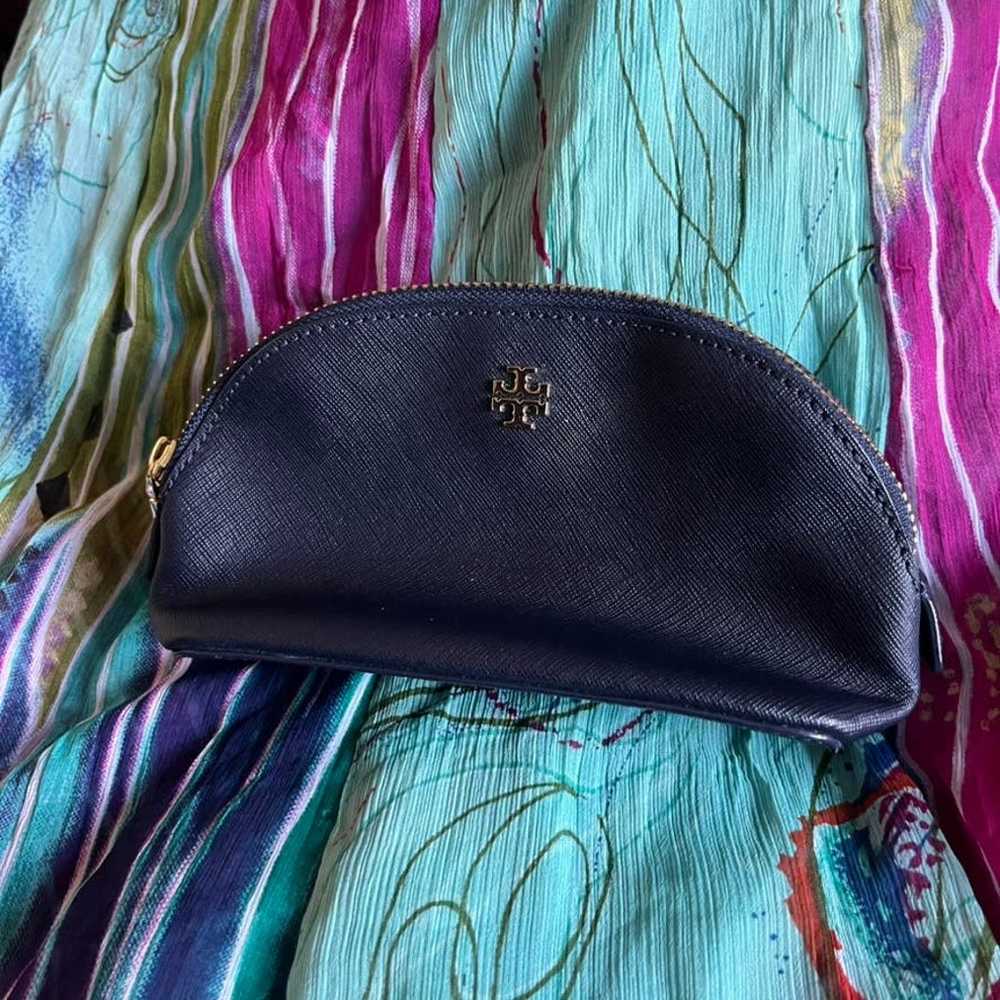 Tory Burch Robinson Small Leather Cosmetics Case … - image 2