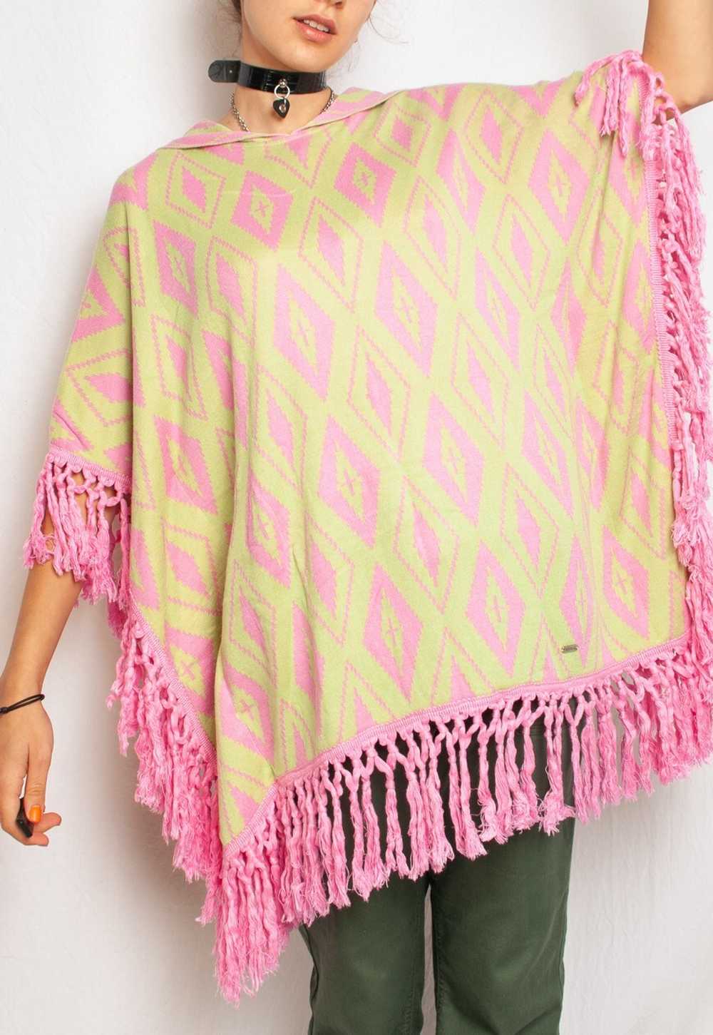 Vintage Poncho Y2K Psychedelic Fringe Knitted Cap… - image 3