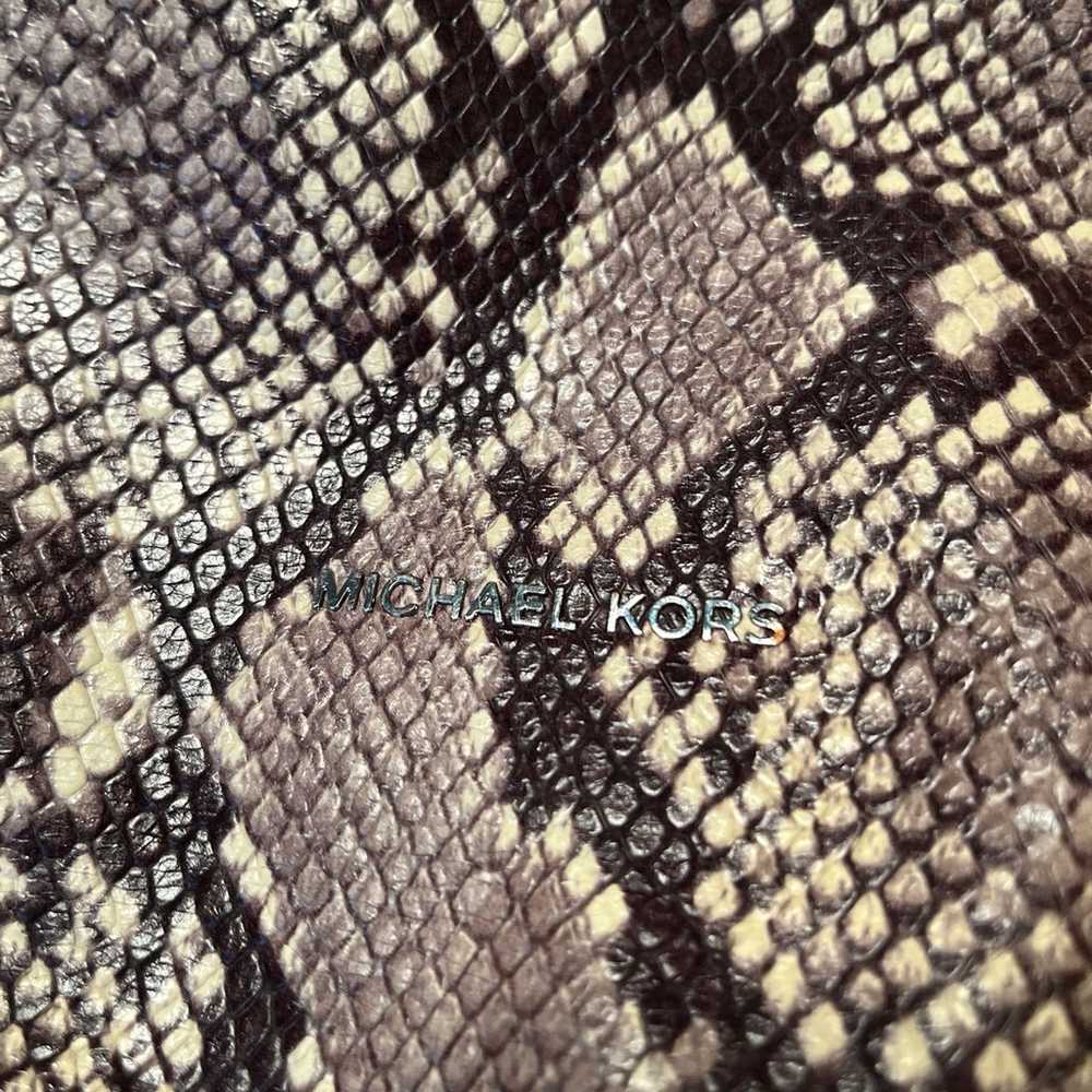 MK shoulder bag snakeskin pattern - image 2